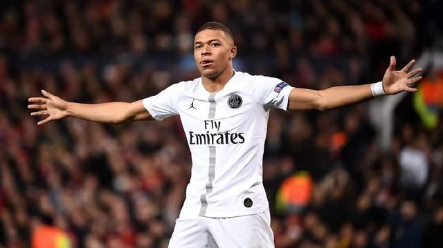 罗马诺：埃利奥特预计会回利物浦，利物浦将与维拉进行协商（罗马诺：埃利奥特有望回归利物浦，俱乐部将与维拉展开谈判）