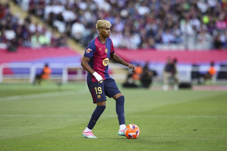 世体：卡雷拉斯、恩德里克和卡瓦哈尔将面临两场禁赛处罚（世体：卡雷拉斯、恩德里克与卡瓦哈尔或将被禁赛两场）