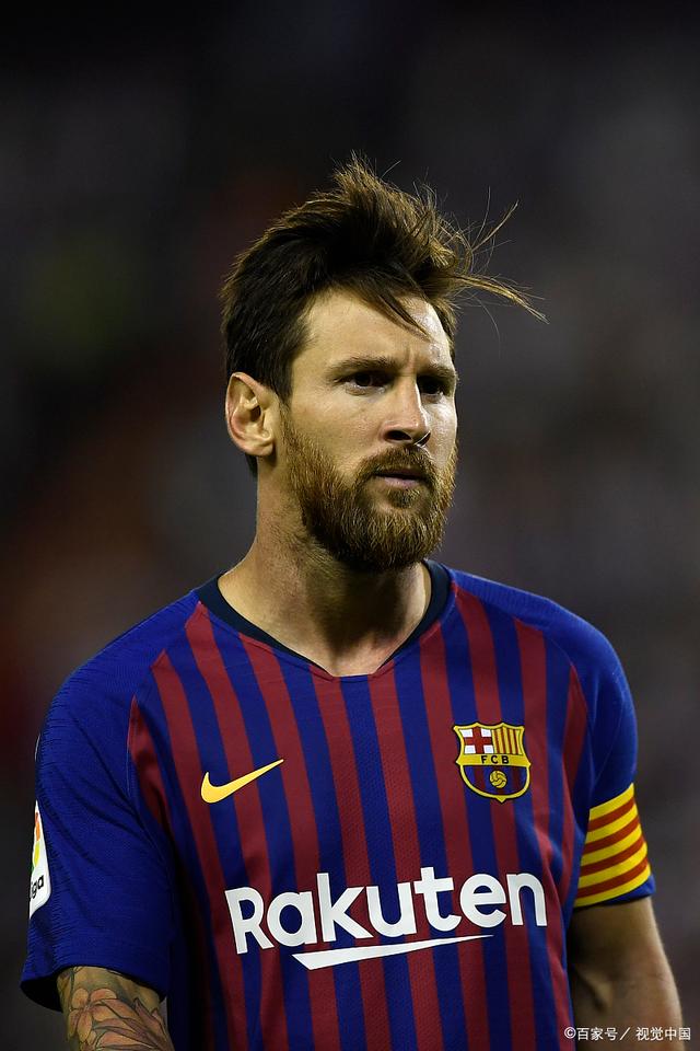 戏剧性拉满，内马尔自八月初后首次破门随后又送出一粒点球（戏剧拉满：内马尔收获八月初后首球，转身又送点球）