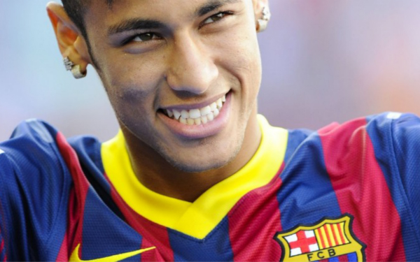 拉莫斯谈与C罗竞争首发：每个人都渴望获得更多出场时间（拉莫斯谈与C罗首发之争：人人都希望得到更多上场时间）