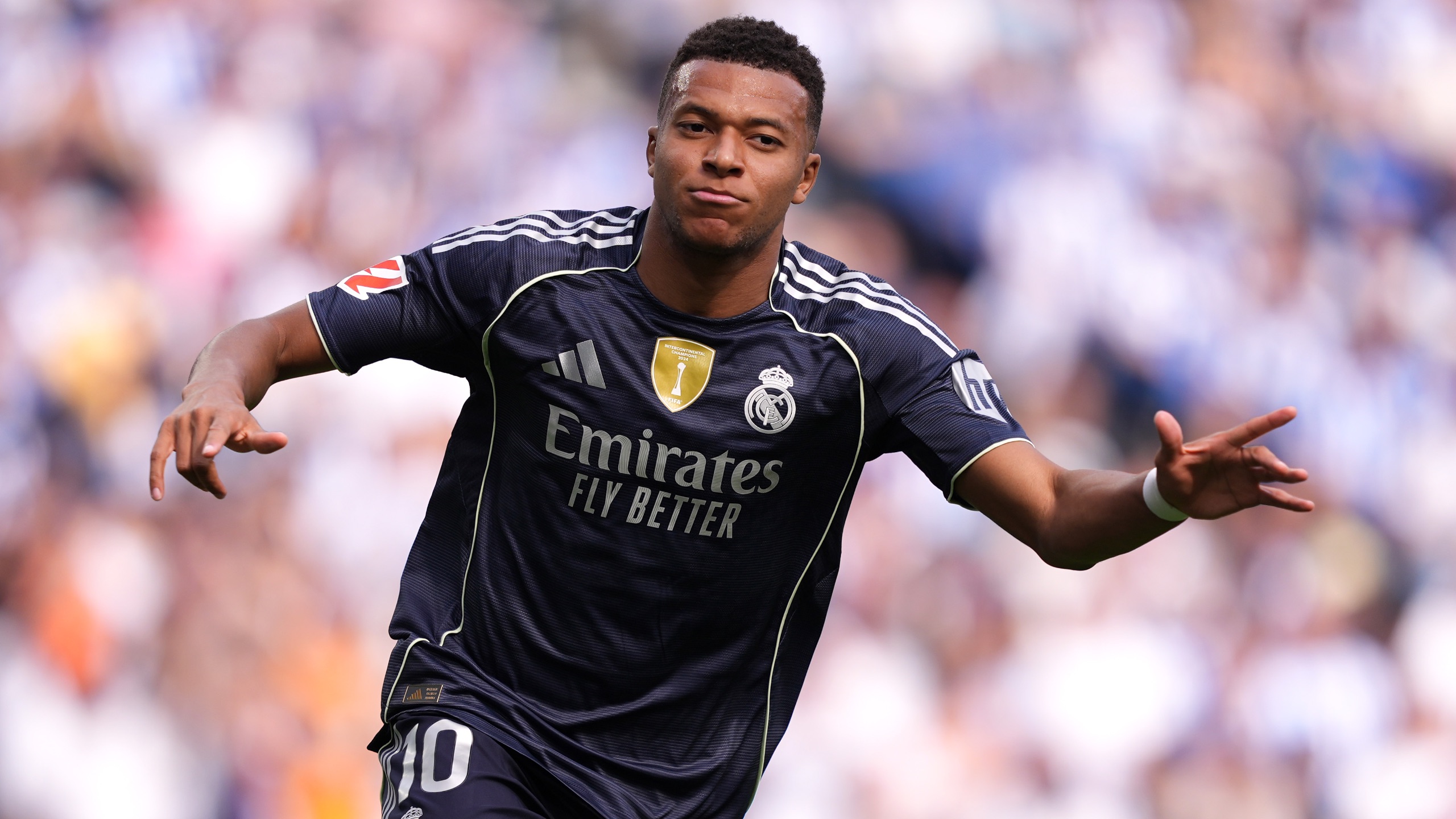 巴媒：奥斯卡此前并无严重心脏问题病史，医生正调查异常原因（巴媒称奥斯卡无严重心脏病史，医生正调查异常成因）