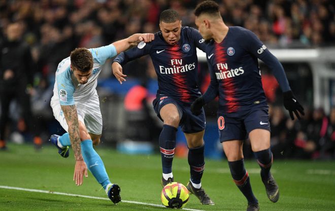 历年中超本土最佳射手：王钰栋11球上榜，武磊8次断层领先（中超历届本土最佳射手盘点：王钰栋11球入列，武磊8次遥遥领先）