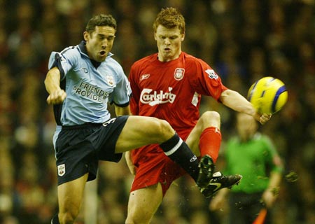 暖心！独行侠队今天为欧文的女儿阿祖莉·欧文送上生日祝福（独行侠今日为欧文女儿阿祖莉送上暖心生日祝福）