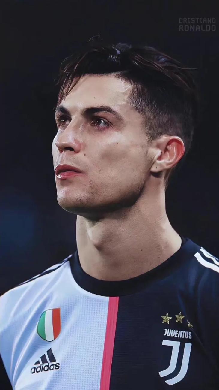 父子传承！伊布儿子获征召，将代表米兰参加意大利超级杯（子承父业！伊布之子入选米兰大名单，随队征战意大利超级杯）