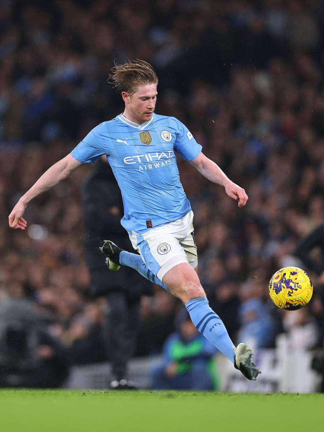 记者：洛佩斯因伤缺席泰山队训练，大概率将缺席赛季收官战（记者称洛佩斯因伤未参加泰山队合练，或将无缘赛季最后一战）