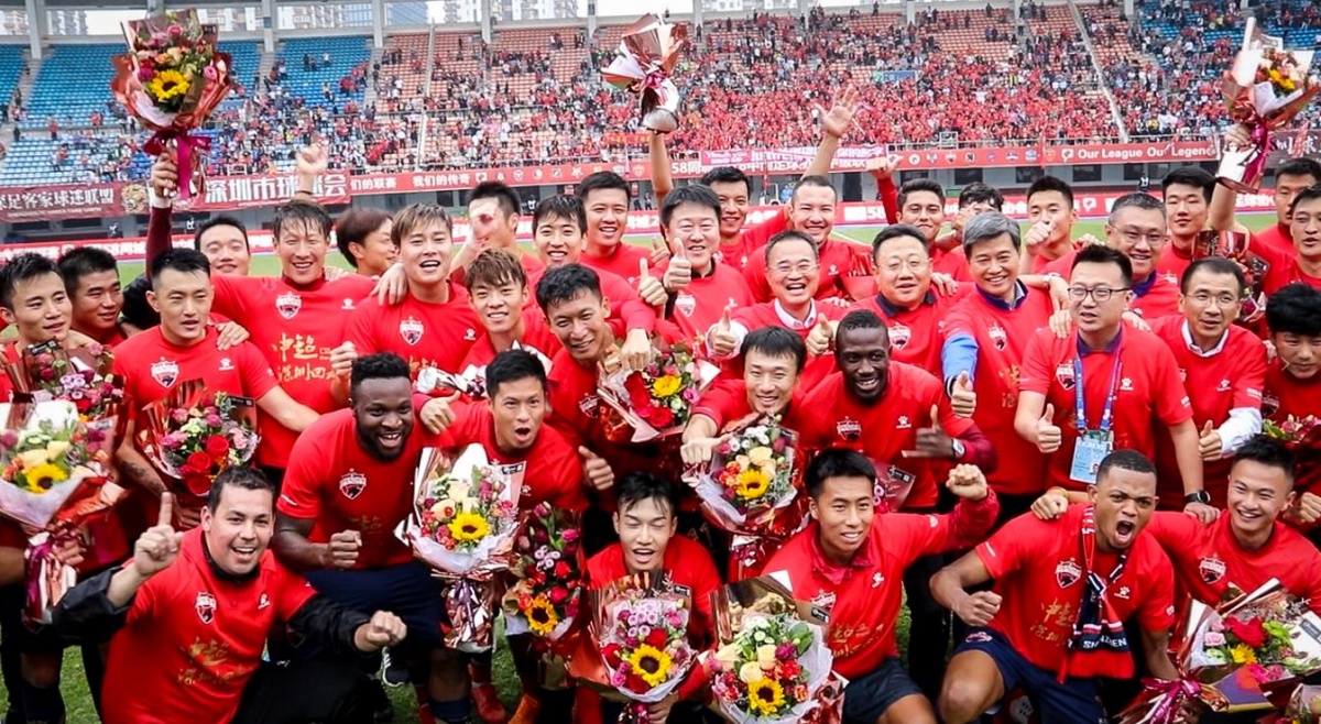 博主：今天中午河南队已抵达足协杯决赛地苏州，并进驻赛区（博主消息：河南队今日中午抵达苏州，已入驻足协杯决赛赛区）